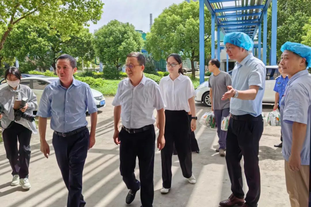 1690962353129148.jpg 640.jpg